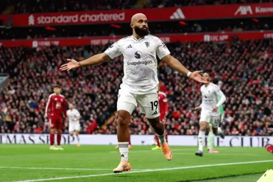 Maguire Header Lifts United in Red Duel Win